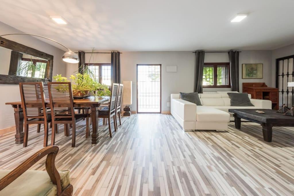 Hearts & Ponies Apartamentos Con Piscinas Privadas Cerca De La Warner Chinchón Εξωτερικό φωτογραφία